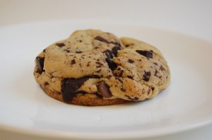 giant-chocolate-chip-cookie