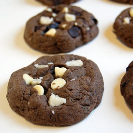 Row of Oreo Cookie Cookies